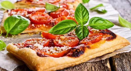 AGA recept: Mini Pizza met tomaat en basilicum