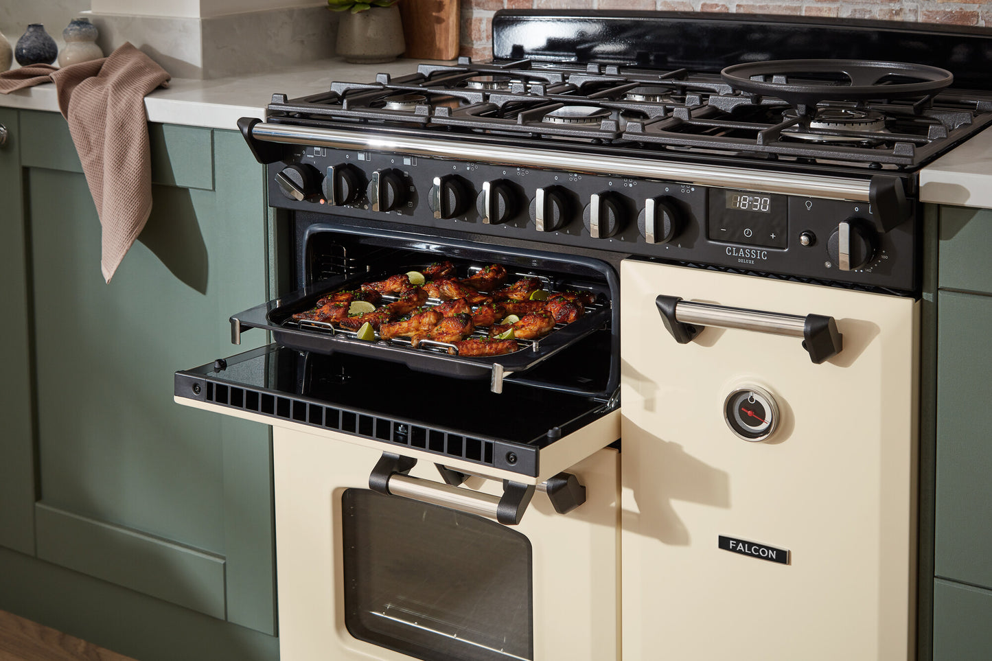 Falcon Classic Deluxe 2026 100 Gas